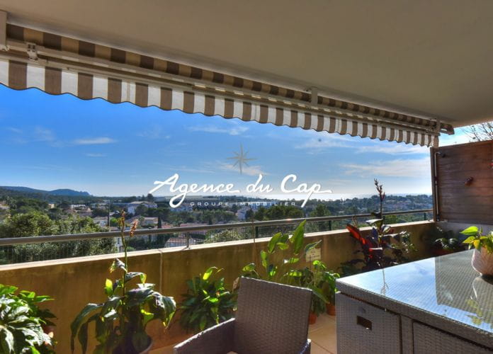 Beautiful 3-room apartment of 74sqm with large terrace and garage saint raphael boulouris (10)