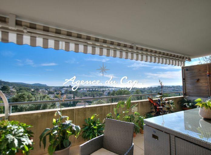 Beautiful 3-room apartment of 74sqm with large terrace and garage Saint-Raphaël Boulouris