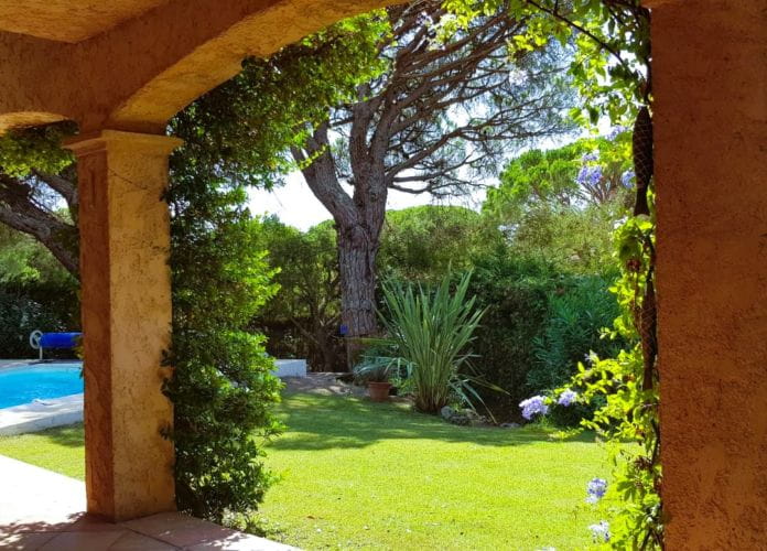 Villa  de charme 3 chambres avec piscine et garage au coeur des golfs a saint raphael (9)