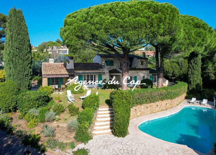 A vendre villa provencale de 5 chambres avec piscine garage et cave à saint aygulf (0)