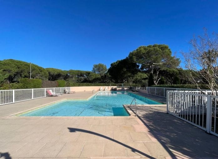 Les golfs Valescure bel appartement 2 pièce(s) 44 m2 avec terrasse piscine