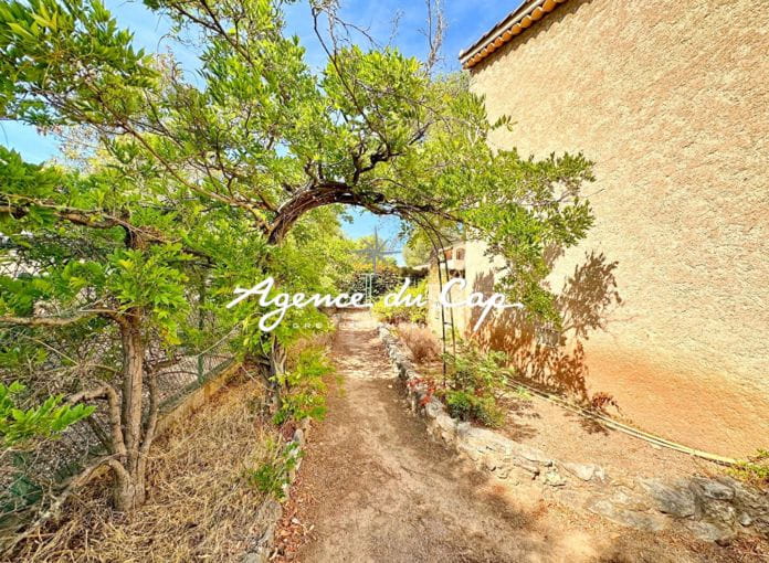 Saint-Raphaël- charmante villa, proche commerces et plages