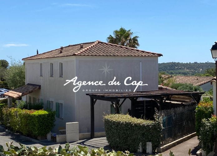 Villa appartement de 50m² situé dans une résidence sécurisée avec piscine, proche des golfs à roquebrune sur argens (8)