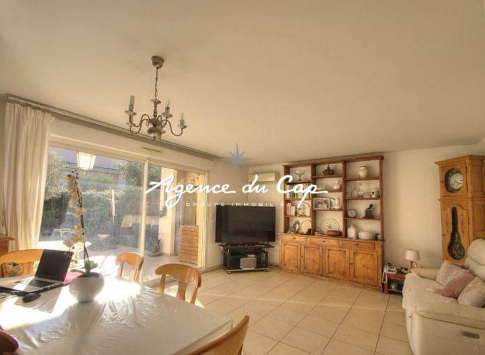 Fréjus, appartement 5 pieces 4 chambres+mezzanine, jardin, cave et garage de 25m²