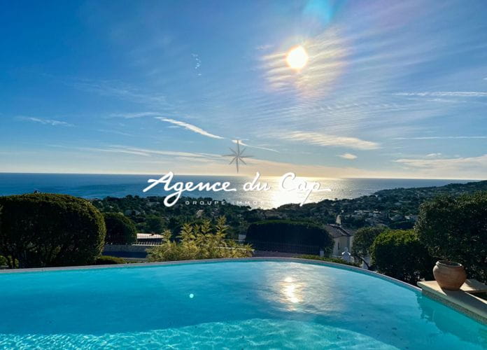 Provencal villa with panoramic sea view 5 bedrooms infinity pool, in les issambres (0)